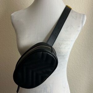 Geestock Black Fanny Packs Faux Leather Waist Bags Waterproof Belt Bag Brand New